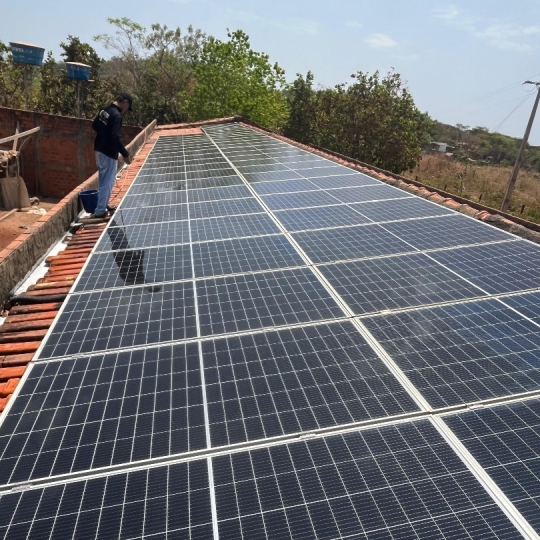 placas-solares-f44ac640ee0af3cd436ee877e0803158-1746619476