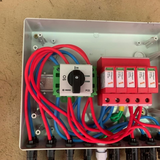 servicos-eletricos-c6997b67e20f6c683b79914d49c0e8e1-1746619609