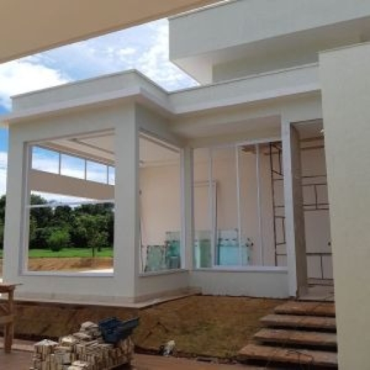 vidracaria-51ff201702eef9934b73e0679ad073d0-1741911950