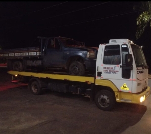 servico-de-guincho-24-hs-4763992c0d7310971ab58420f5a43b54-1761655849