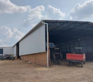 calhas-forro-de-pvc-rufos-portas-portoes-estruturas-metalicas-serralharia-em-geral-d75b16f0017983c8adf1ab05f470efed-1742478123