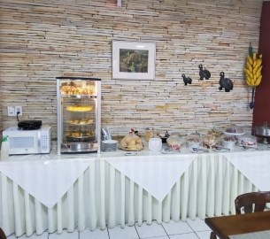 cafe-da-manha-94ab0eeec97856a6ca7efb585487e9cd-1742590728