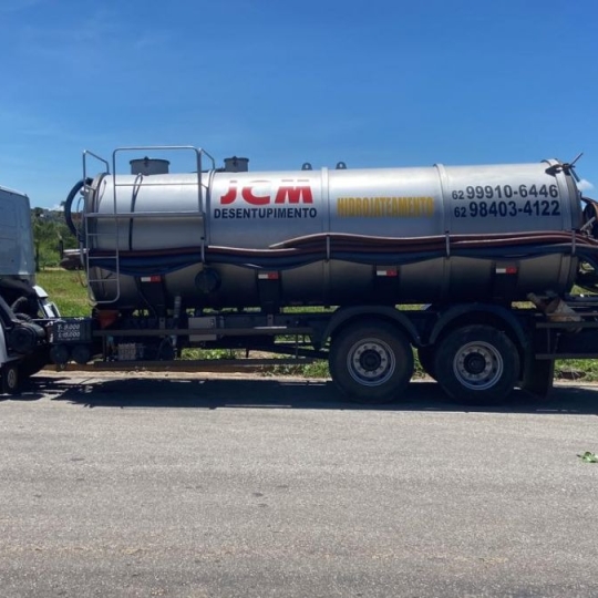 limpa-fossa-d084a0d83315f1bb2d7aab77647fd2aa-1744142154